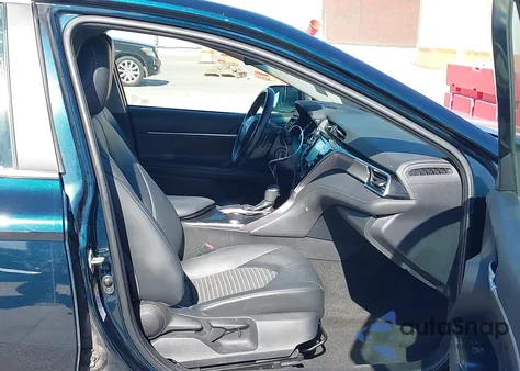 2018 Toyota Camry Se z USA, uszkodzony, nr VIN 4T1B11HK3JU637018